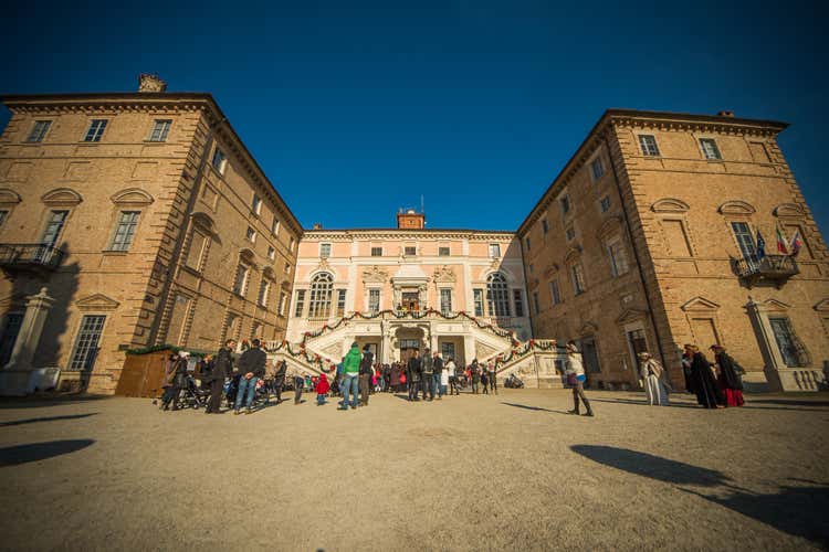 Appuntamento a Govone dal 16 novembre al 22 dicembre (Govone, Magico paese di Nataletra le colline del Roero)