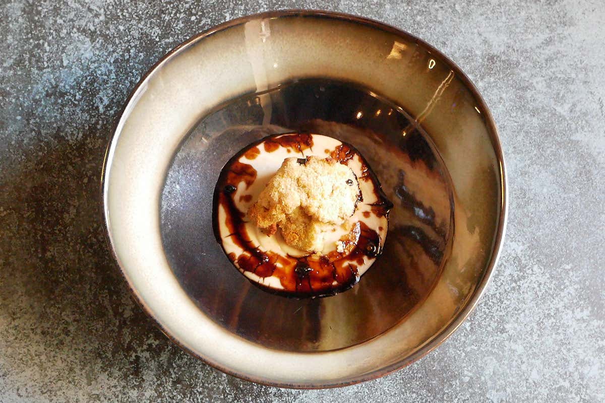 Cavolfiore in crema Al Gramsci di Torino cucina contemporanea e pizza di ricerca