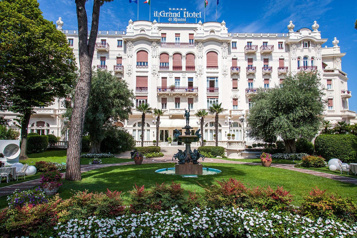 A Rimini, punto di partenza della ciclabile della Valmarecchia, si trova il Grand Hotel Rimini 