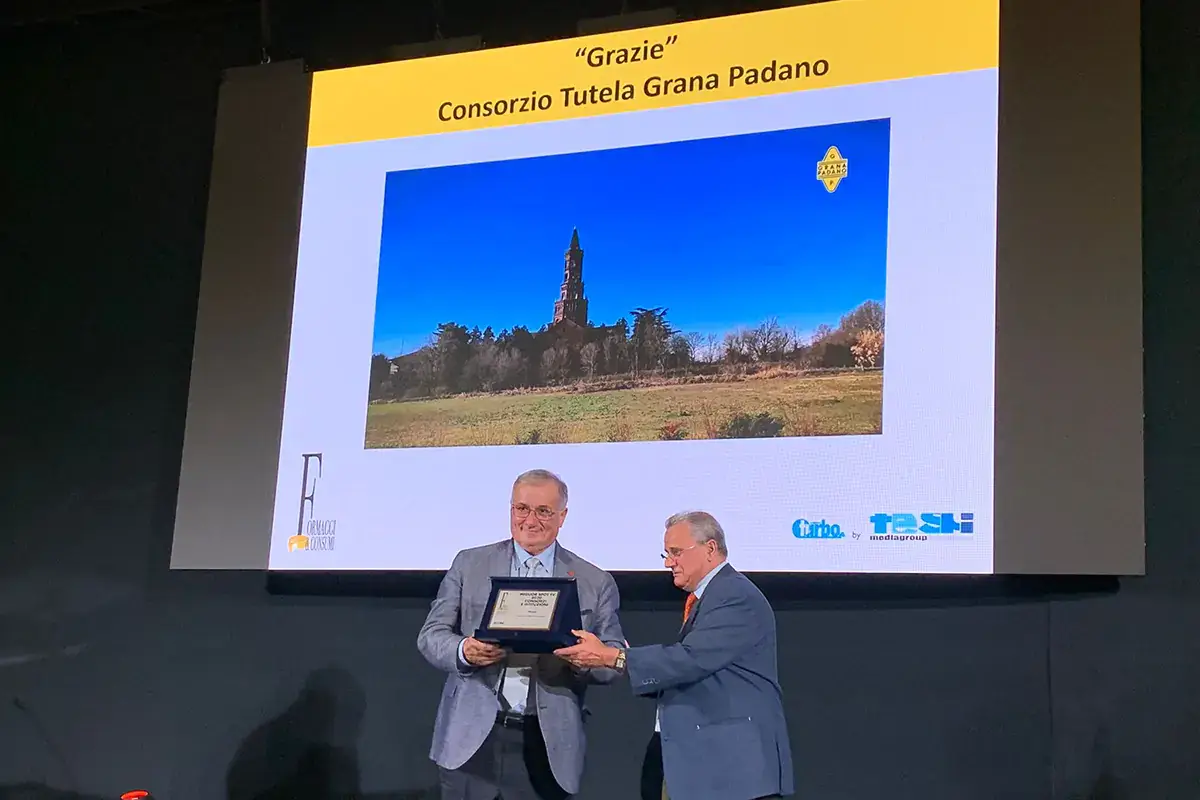 La consegna del Tespi Award Grana Padano vince il premio per il migliore spot in tv e lo dedica a filiera e produttori