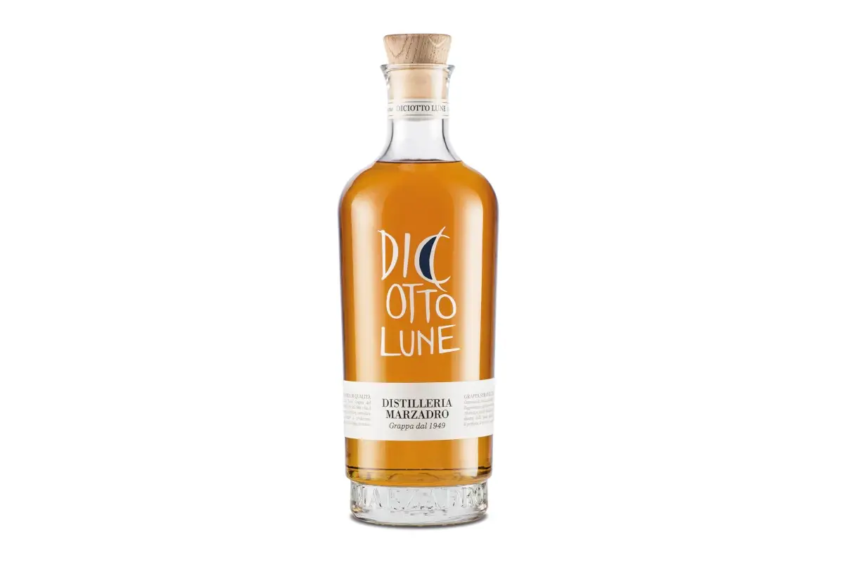 18 Lune della Distilleria Marzadro Alambicco d'Oro Anag: 80 medaglie ai distillati italiani d'eccellenza