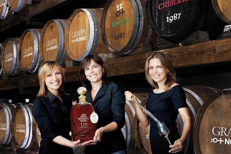 (Il gusto dell’incontro Grappa Nonino Riserva Selezione Fumoir) (Il gusto dell’incontro Grappa Nonino Riserva Selezione Fumoir)