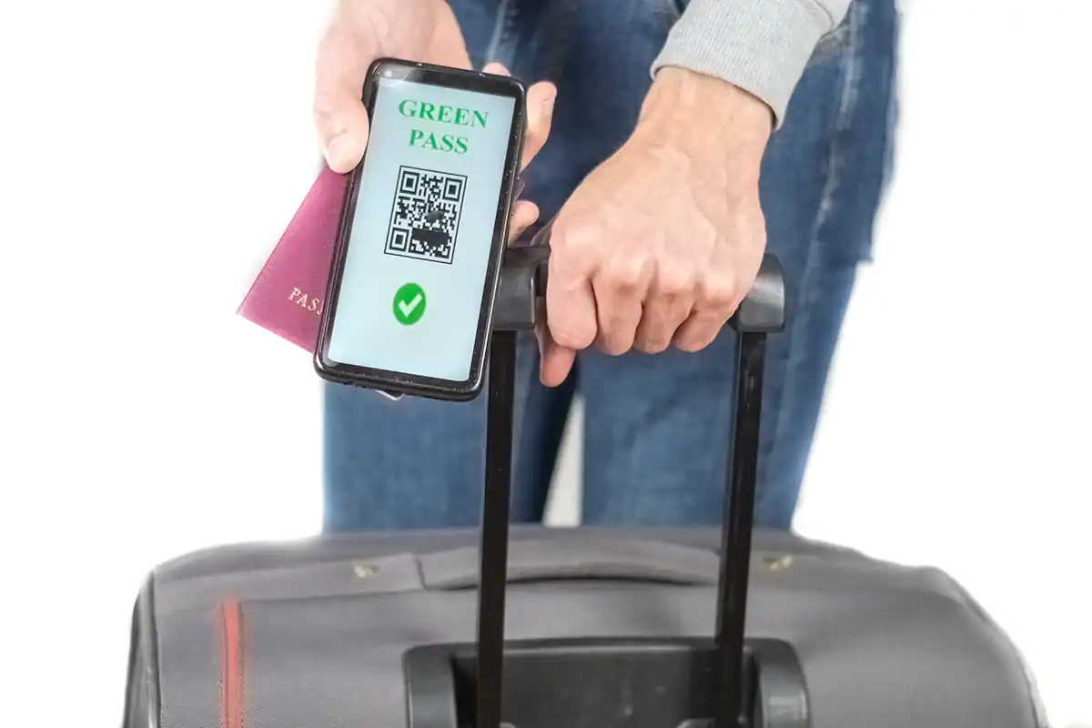 L'utilizzo del green pass a livello europeo durer&agrave; un anno Il Garante della privacy resuscita l'app Immuni per il green pass