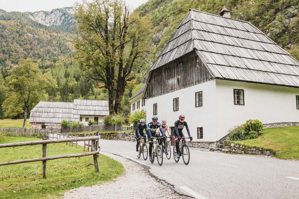 Cicloturismo sempre più sostenibile: i Green Road Award premiano la Liguria