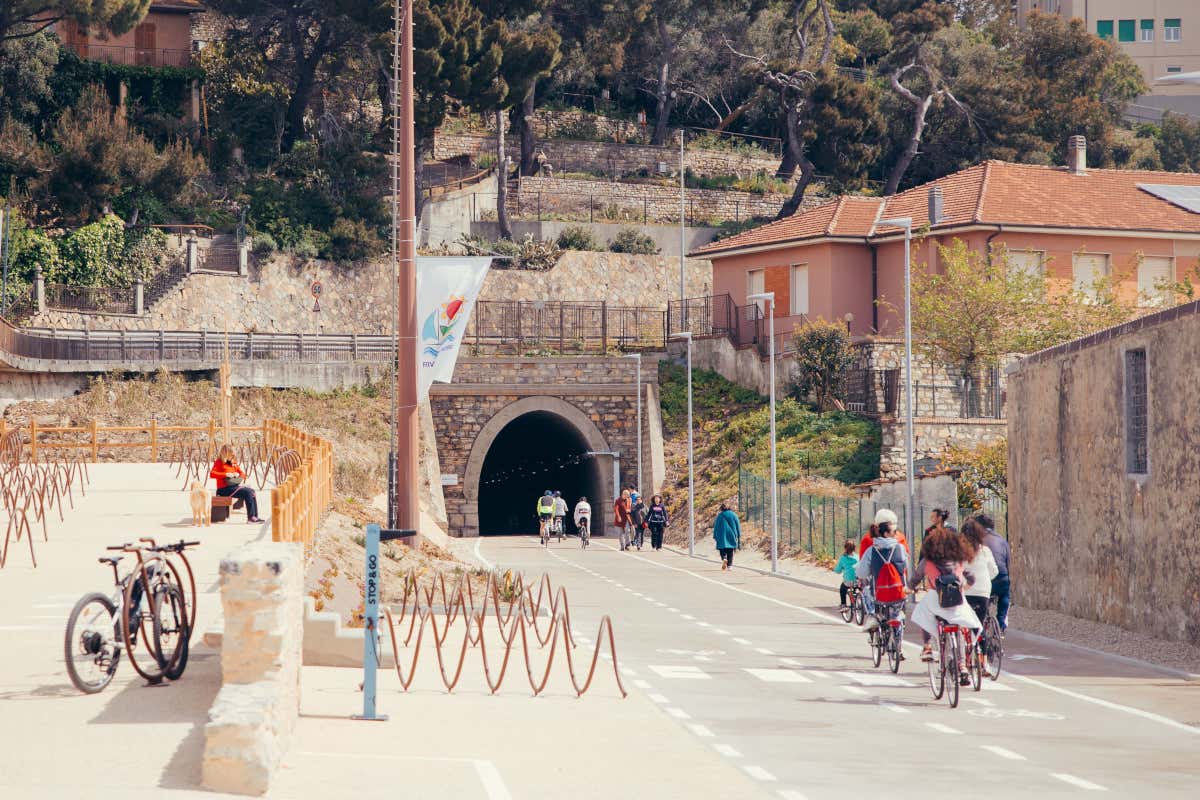 Cicloturismo sempre più sostenibile: i Green Road Award premiano la Liguria