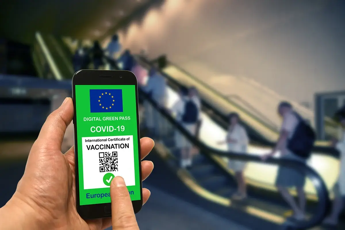 Regole chiare per il green pass nei supermercati Green pass: cibo s&igrave;, altro no? Regole chiare per evitare il caos nei supermercati