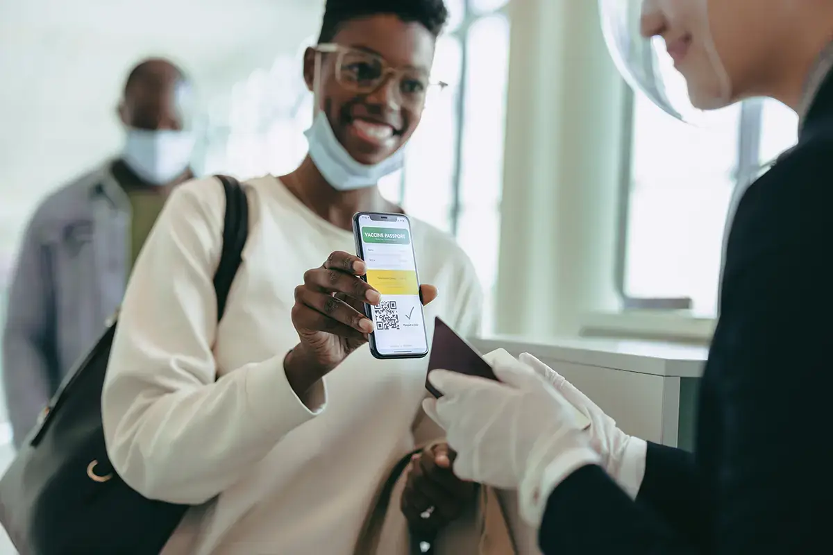 Pi&ugrave; rapide le operazioni di controllo Green pass dei lavoratori, chi controlla? Ecco l'app che tutela la privacy e snellisce le operazioni