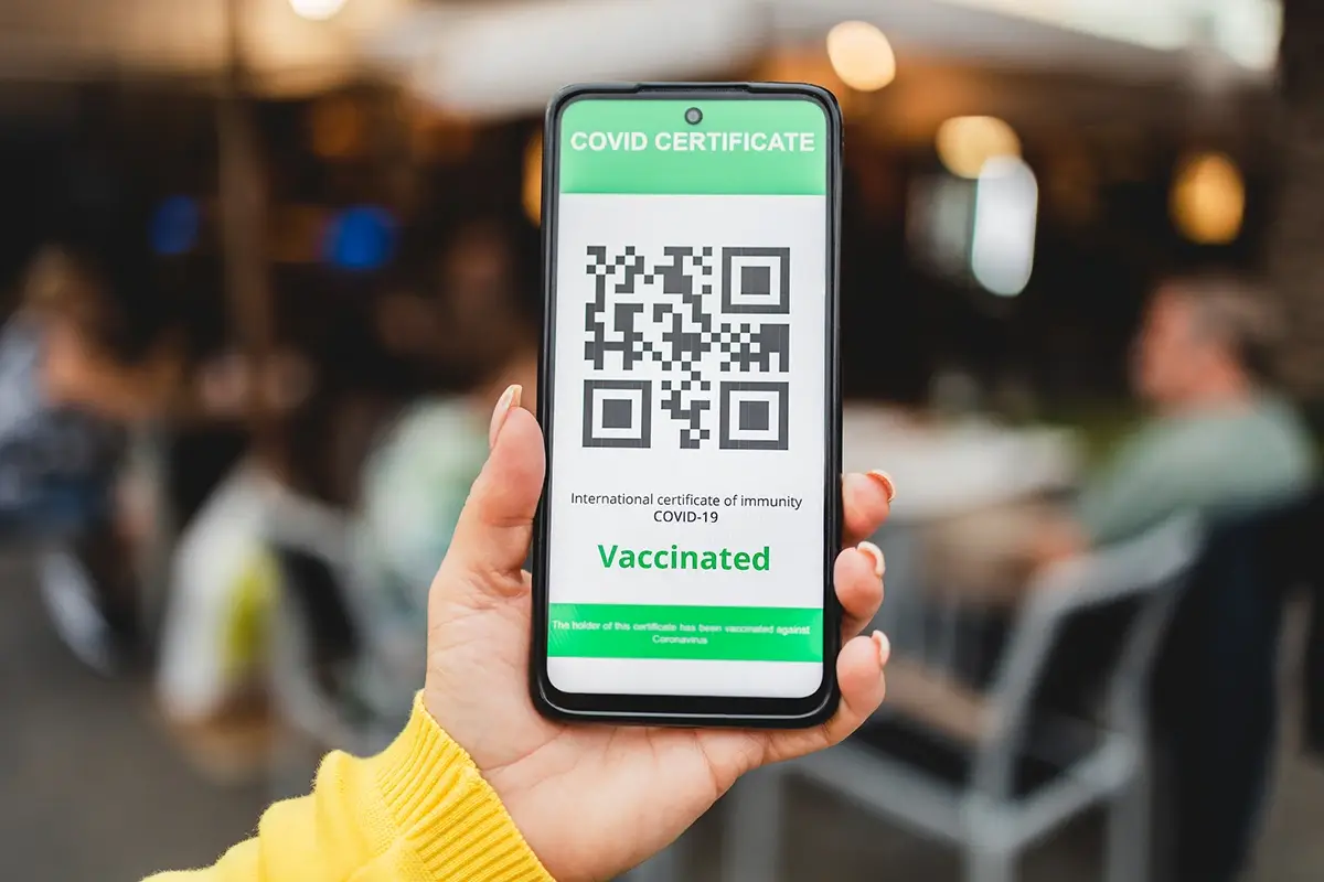 Come avverranno i controlli nei luoghi in cui serve il super green pass?&nbsp; Super green pass al ristorante: controlli, aggiornamento app e sanzioni