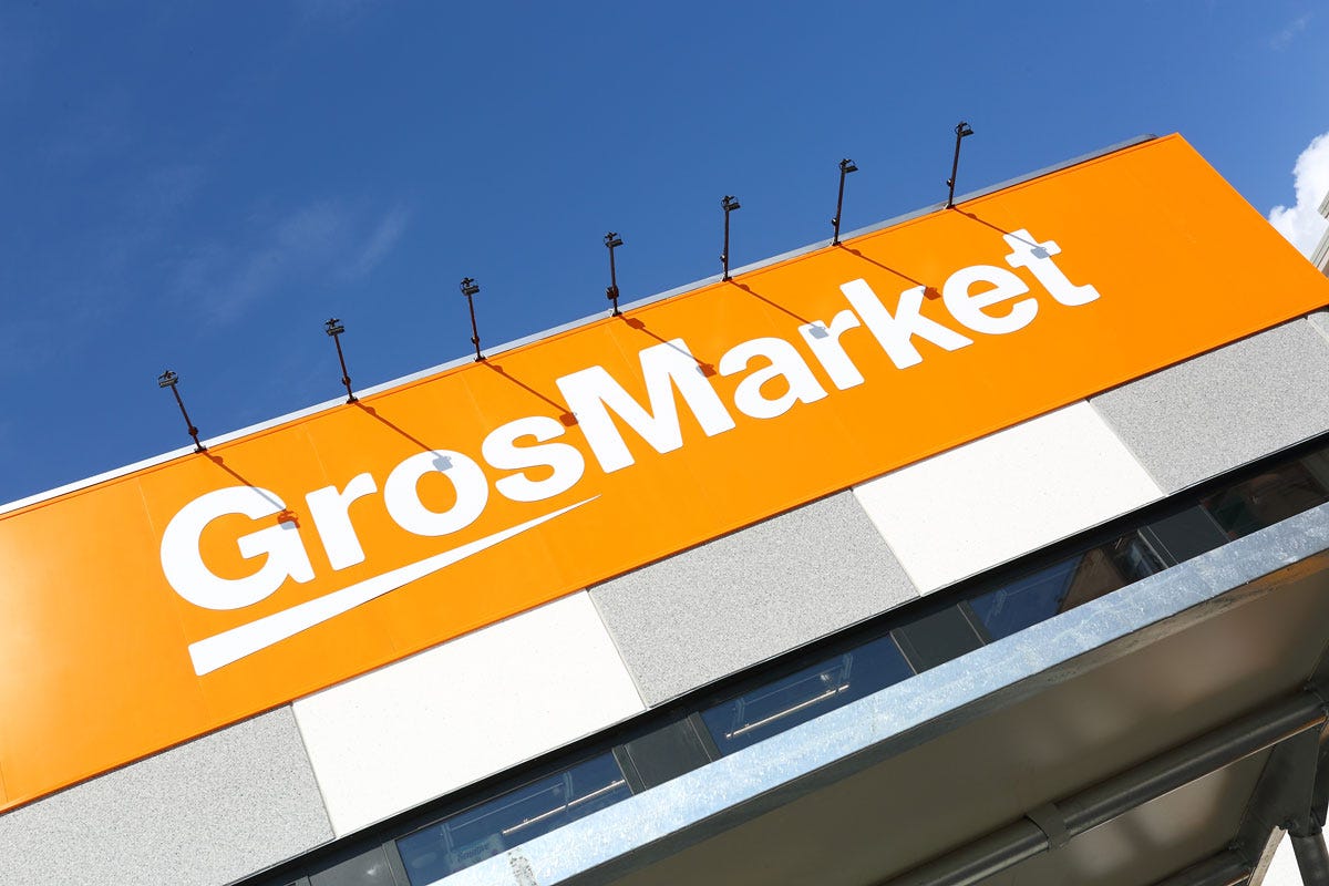 L'insegna del punto vendita di Albisola GrosMarket si rinnova: sempre più servizi digitali