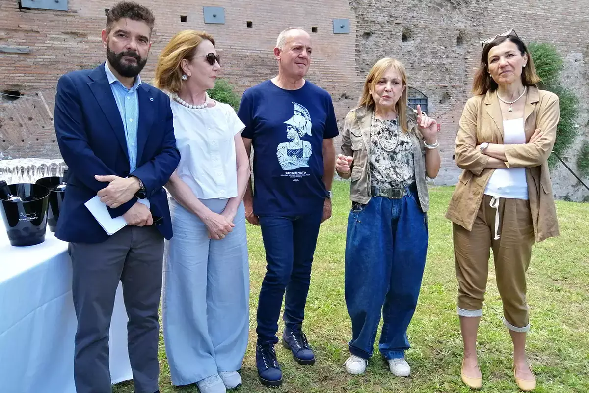 Alessandro Brizi, Ines Arletti, Nazzareno Milita, Gabriella Strano, Giovanna Trisorio Torna a vivere un vigneto nel Parco del Colosseo