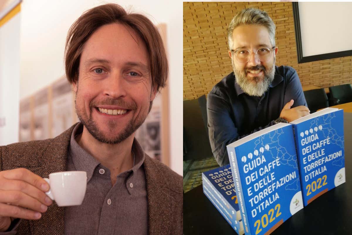 Da sinistra Andrej Godina e Mauro Iliano Ecco Camaleonte, la prima guida dei caff&egrave; e delle torrefazioni d'Italia