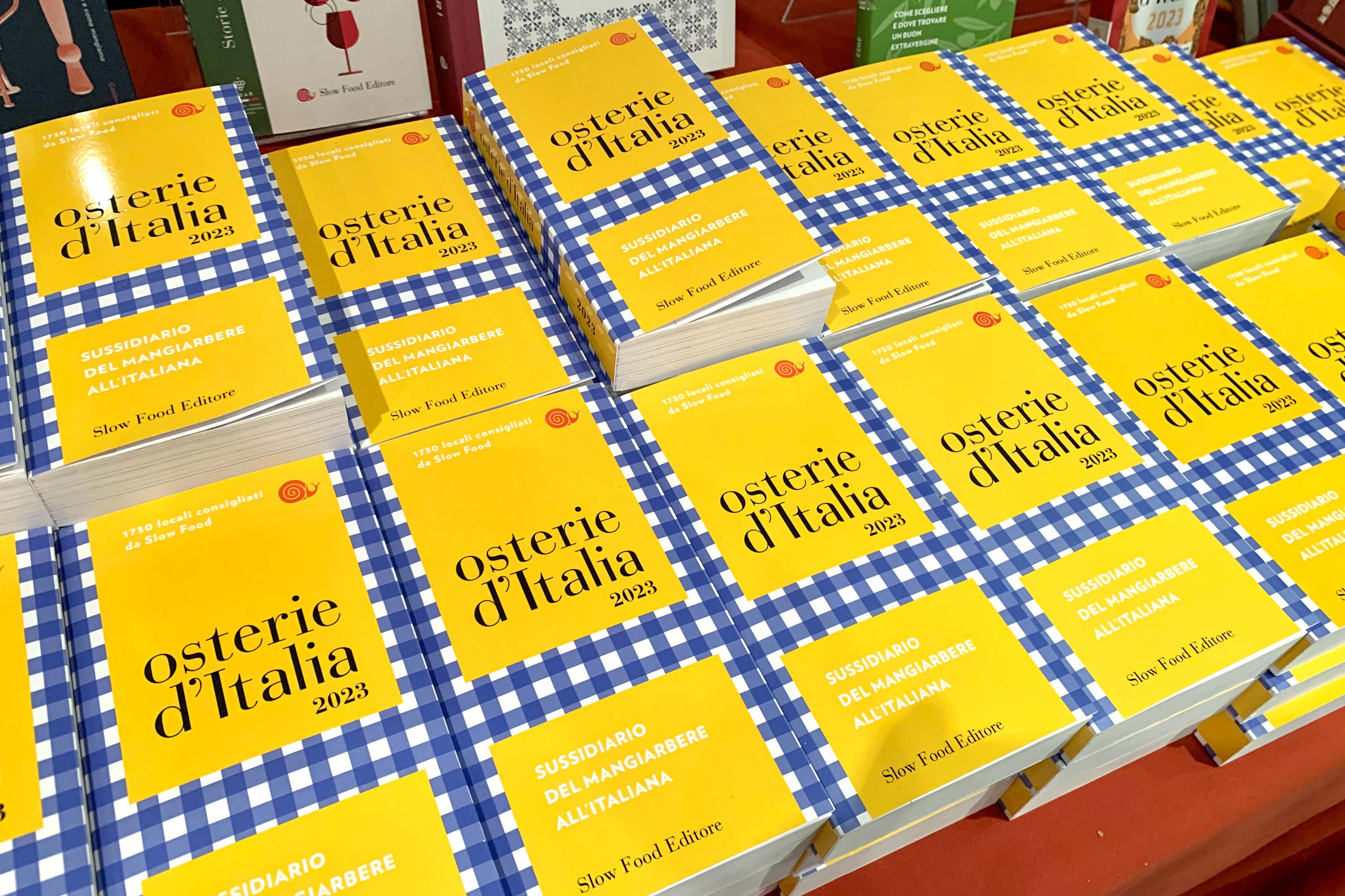 La nuova edizione di Osterie d'Italia, la guida di Slow Food Osterie d’Italia 2023 premia il valore dell’accoglienza La nuova edizione di Osterie d'Italia, la guida di Slow Food Osterie d’Italia 2023 premia il valore dell’accoglienza