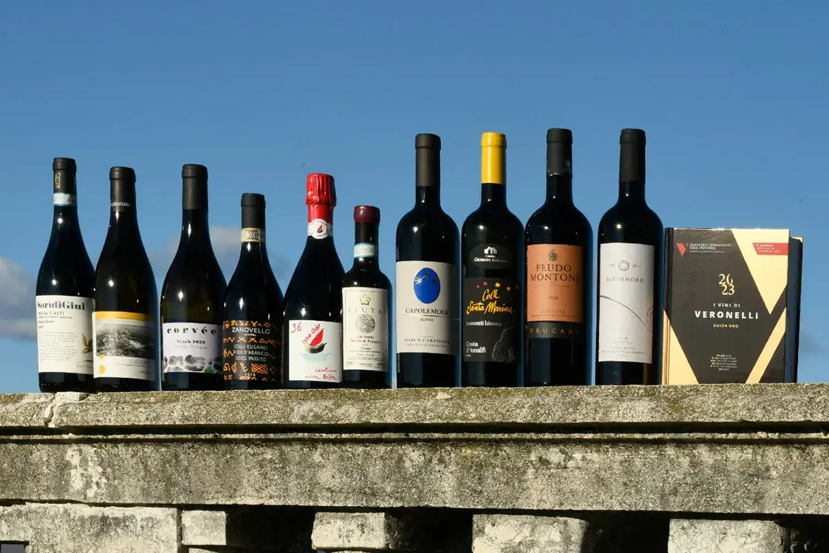 I dieci vini &ldquo;Sole&rdquo; della Guida Oro Veronelli 2023 Racconti in forma di vino: ecco i dieci &ldquo;Sole&rdquo; della Guida Veronelli