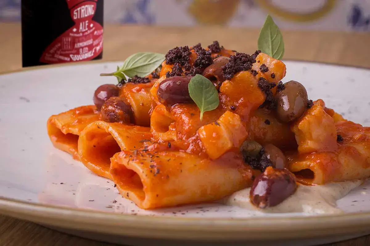 Puttanesca di mare settembrino Gusto Marigliano, cucina mediterranea e ricercata in centro a Napoli