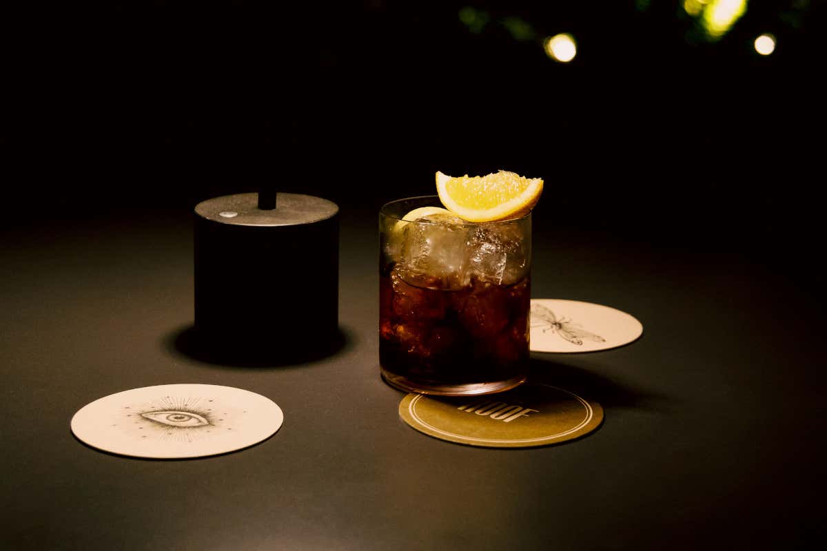 Pompei dall’alto: cucina, cocktail e panorama nel rooftop di Habita79