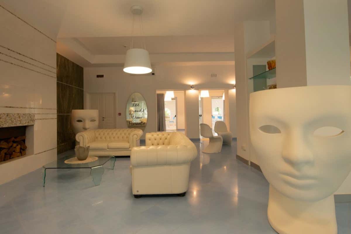 La hall del Tuareg Hotel