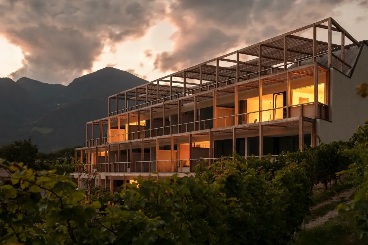 Haller Suites &amp; Restaurant sui vigneti - Foto Olivier Jaist Le suite entrano in vigneto