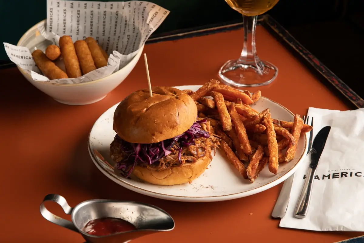 Hamerica's, 30 ristoranti in 17 citt&agrave;&nbsp; Hamerica's, il vero sapore della cucina americana