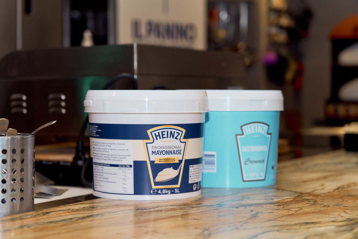 La Professional Mayonnaise Pail 5L da 4,8 kg e la Mayonnaise Gastronomica Secchio 5L
