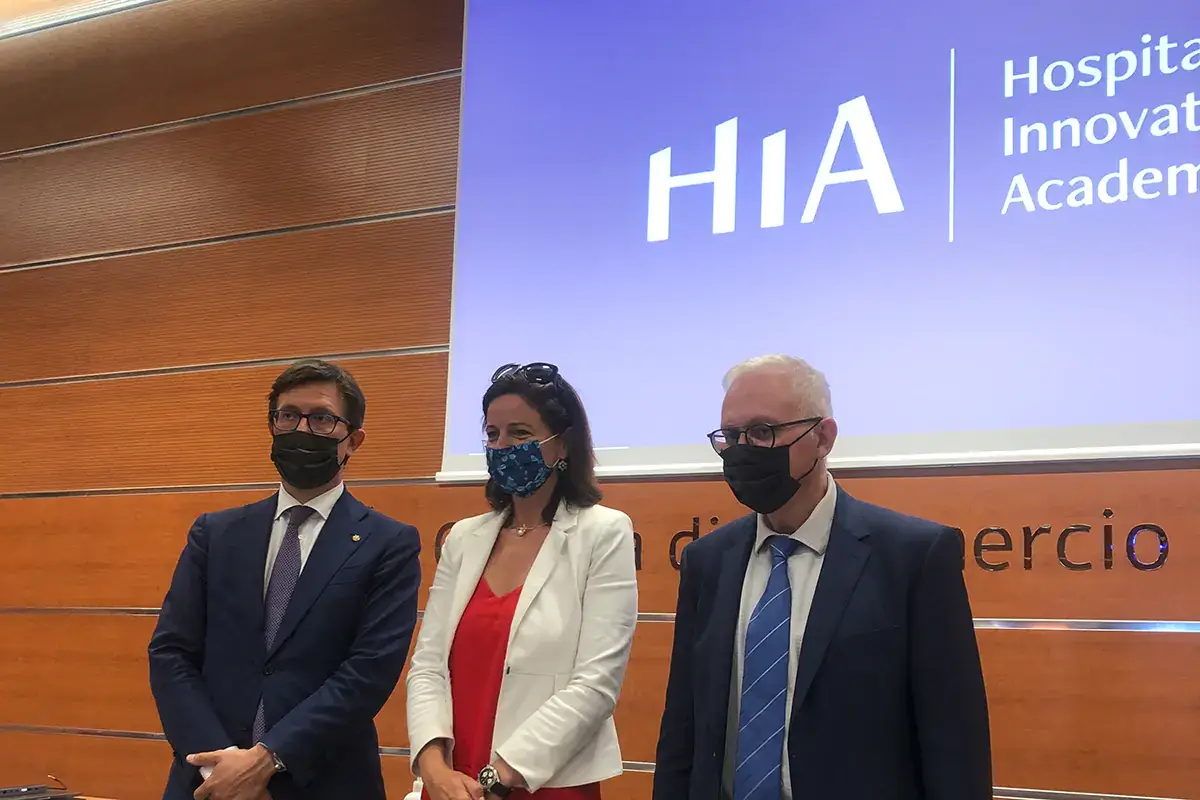 Da sinistra, il sindaco Dario Nardella, Vanessa Balzouzet Uchanski e Giancarlo Carniani A Firenze la prima Academy italiana per diventare manager dell'ospitalit&agrave;