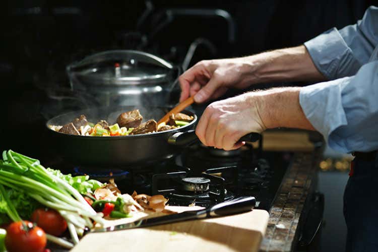 (Home Restaurant Hotel Polemica sulla legittimità)