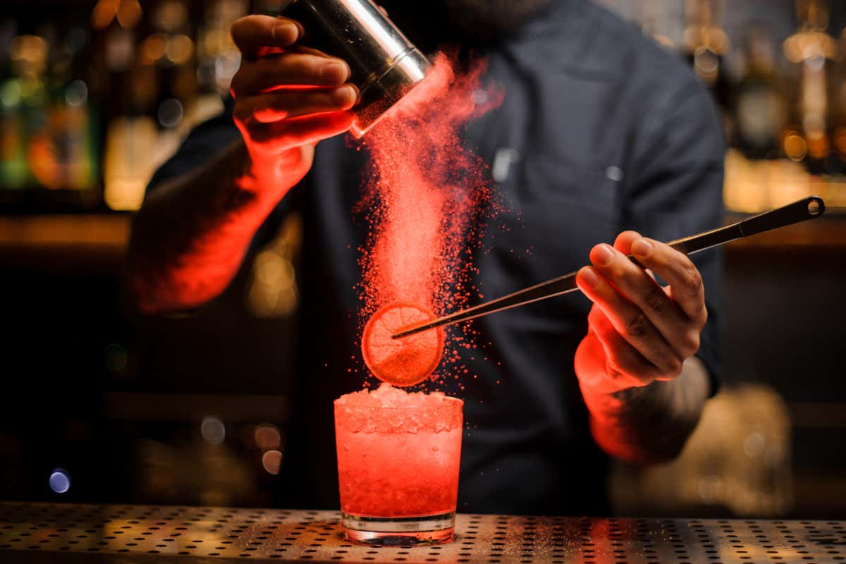 Viaggio alla scoperta di Hong Kong, la capitale mondiale della mixology