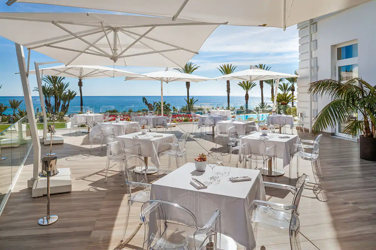 La terrazza del ristorante Horus A Sanremo splende il sole di Horus, il nuovo locale di Enrico Bartolini
