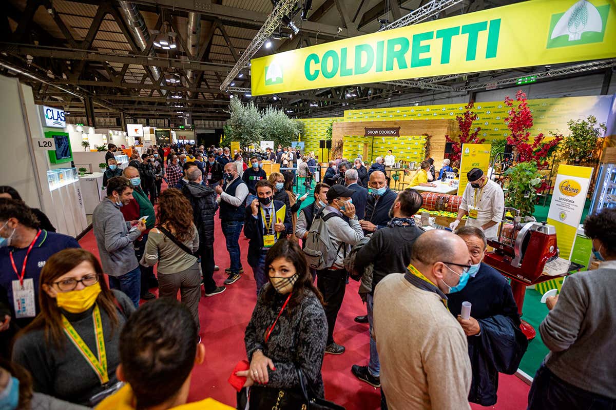 Coldiretti ha promosso il made in Italy Host e Tuttofood, scommessa vinta: 150mila i professionisti presenti Coldiretti ha promosso il made in Italy Host e Tuttofood, scommessa vinta: 150mila i professionisti presenti