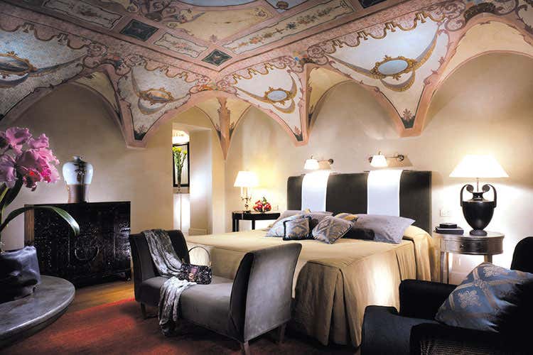 Una suite dell'hotel - Arsenale conquista Le Minerve Nel 2022 partir&agrave; la ristrutturazione