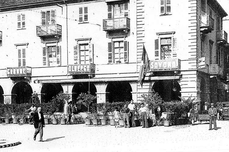 L&rsquo;Hotel Savona &egrave; diventato il centro mondiale di consumo e promozione del tartufo bianco d&rsquo;Alba Come &egrave; nata Ferrero? Viaggio nei luoghi dell&rsquo;Alba operosa
