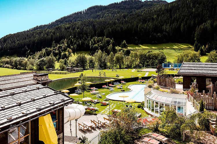 Una vacanza per grandi e piccoli all'hotel Schneeberg