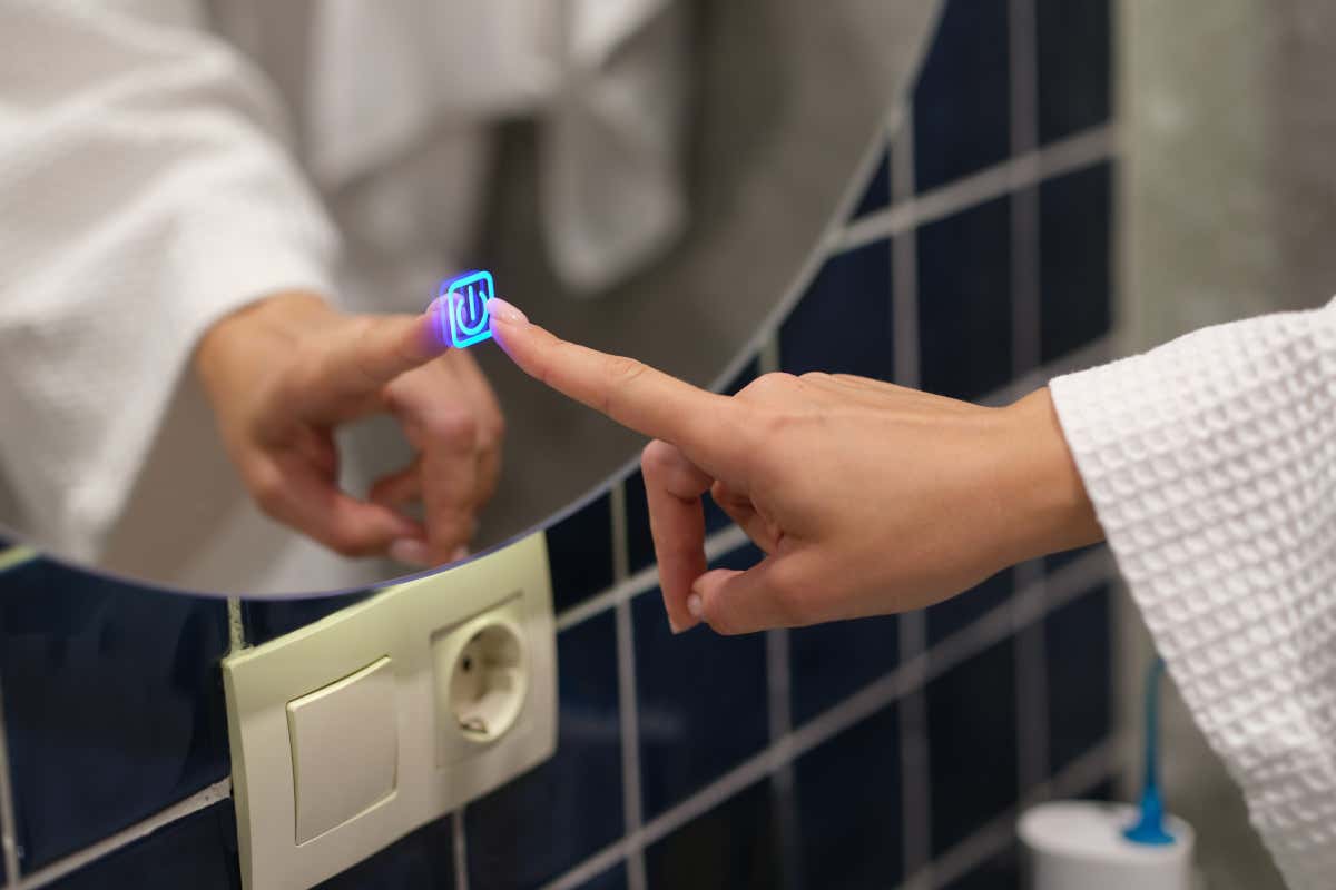 Bagni sporchi? Una stella in meno: ecco come l’hotel del futuro diventa hi-tech