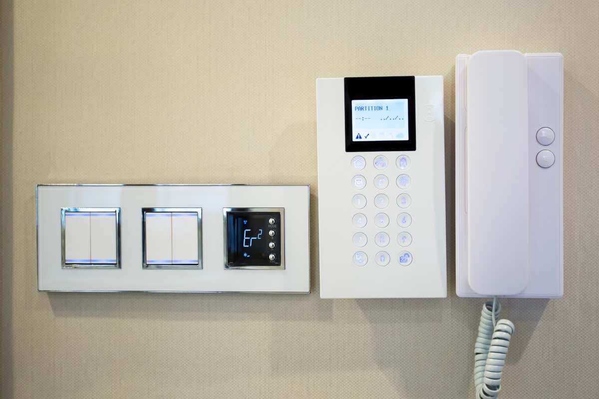 Bagni sporchi? Una stella in meno: ecco come l’hotel del futuro diventa hi-tech