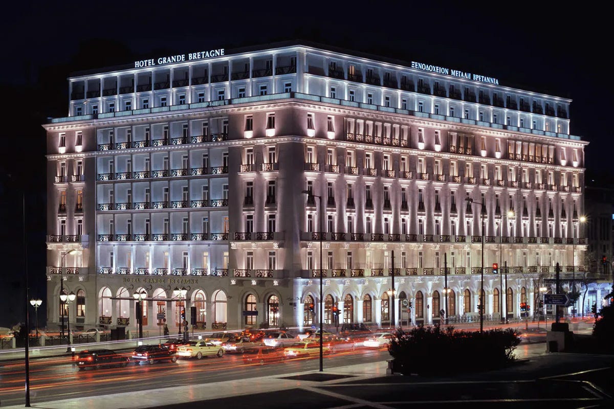 Hotel Grande Bretagne Tutti i sorprendenti colori e gusti di Atene anche d'inverno
