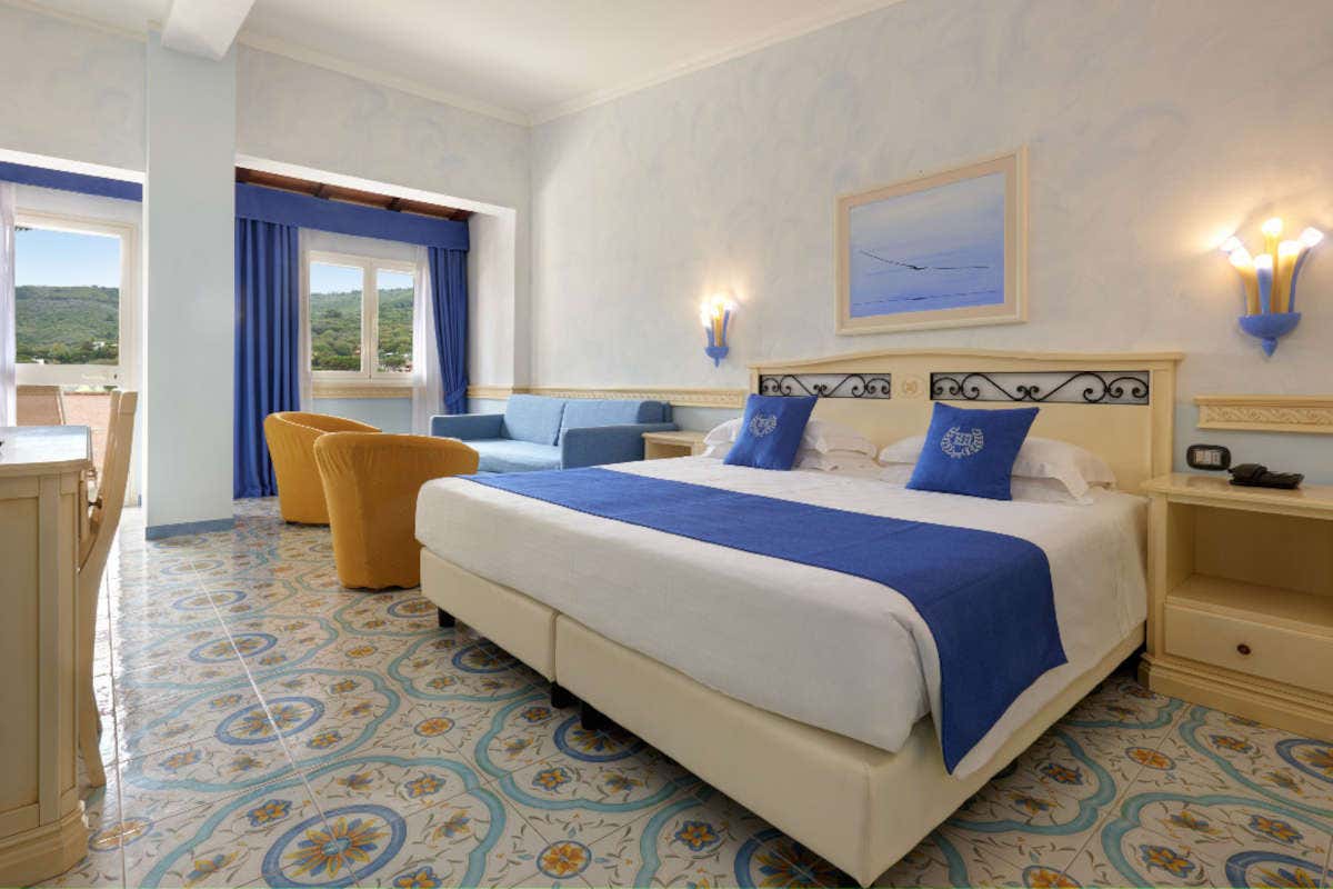 Dieci esperienze imperdibili sull’Isola d’Elba tra immersioni, balene e miniere