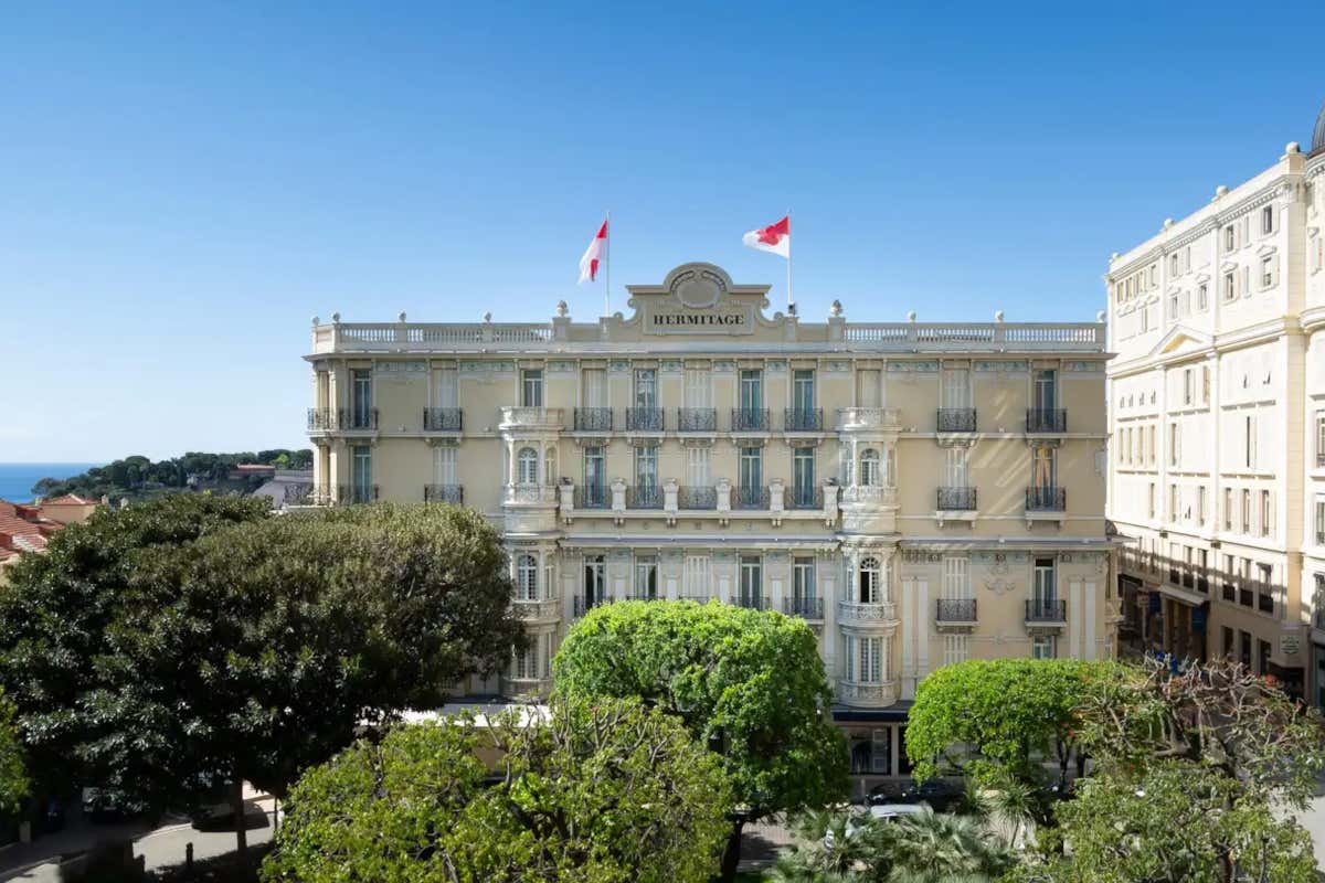 La facciata dell'Hotel Hermitage a Montecarlo