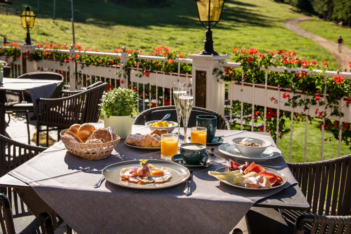 Sonnalp, un hotel gourmet a conduzione familiare al cospetto del Latemar Sonnalp, un hotel gourmet a conduzione familiare al cospetto del Latemar