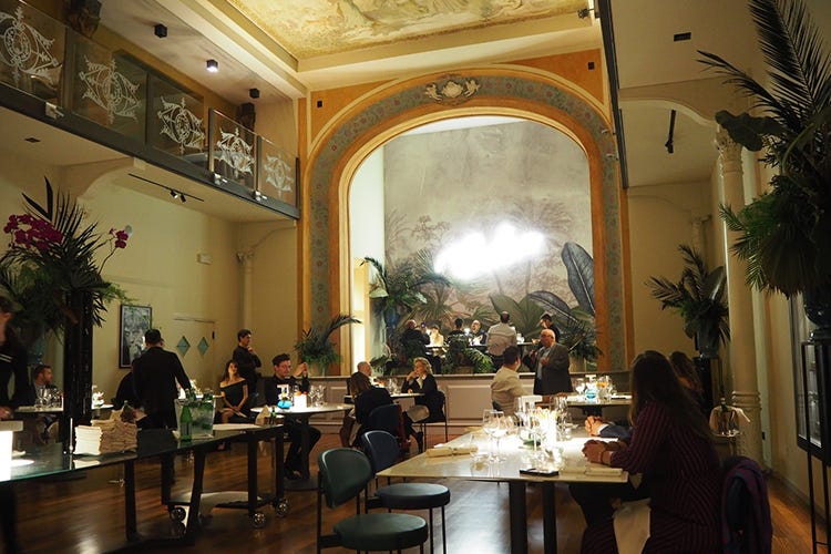 La sala interna - Bella, buona e curiosaLa Cucina di Renzi a I Portici