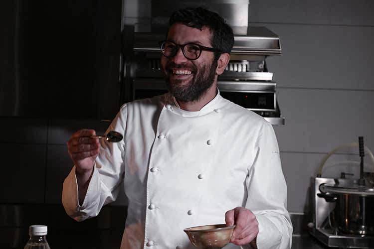 Giuseppe Iannotti Cena stellata in deliveryUn aiuto alla ricerca scientifica