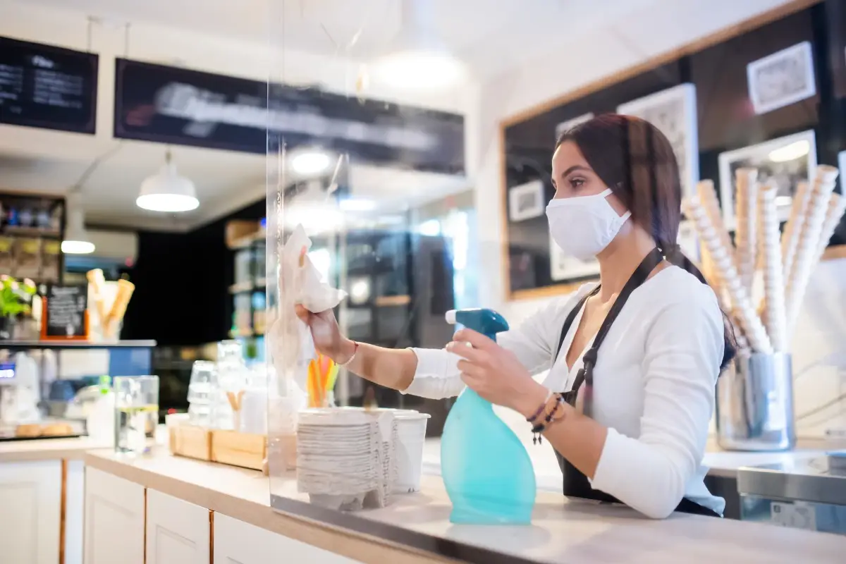 Bar e ristoranti, la met&agrave; degli italiani teme che siano sporchi