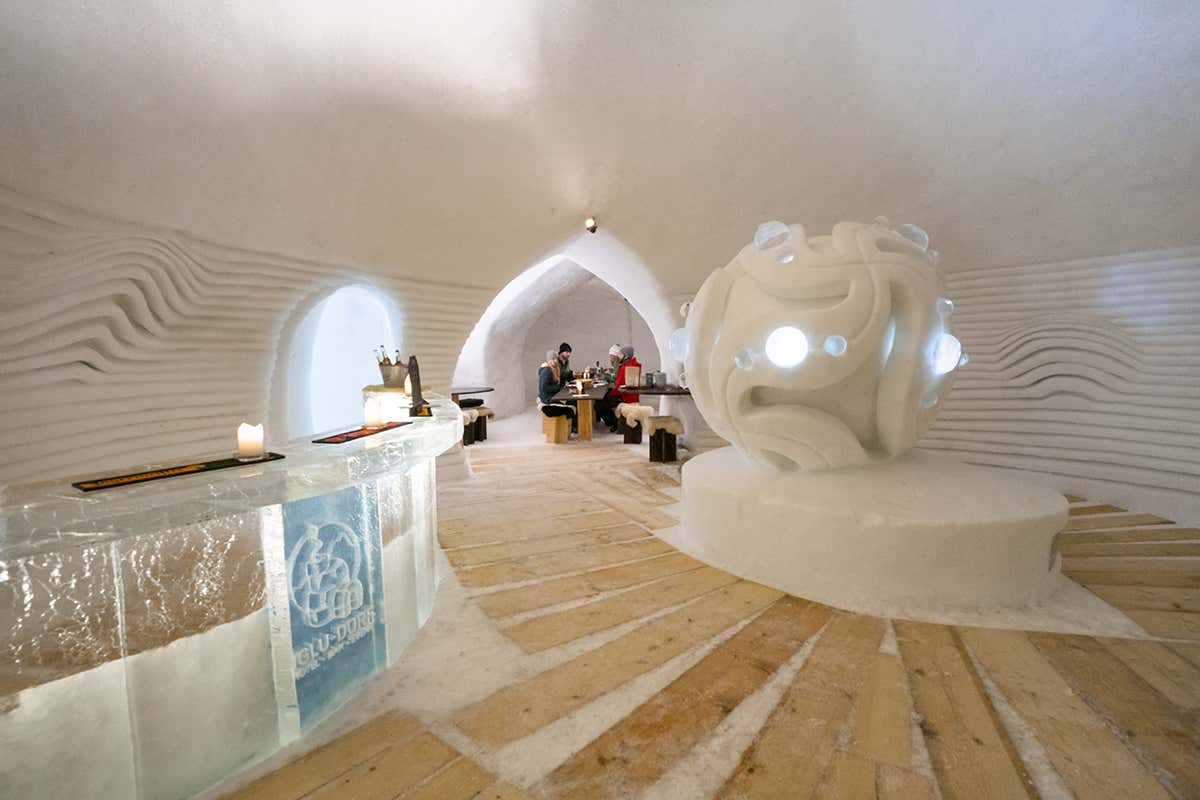 Non mancano le comodità Dormire in un vero igloo? Ecco dove trovarli! Non mancano le comodità Dormire in un vero igloo? Ecco dove trovarli!