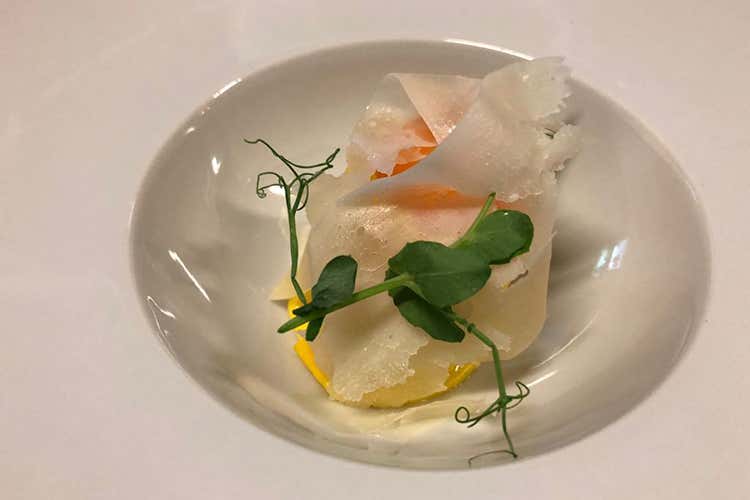 (Quarta Tavola d'autore di Euro-Toques Protagonista il raviolo di Claudio Sadler)