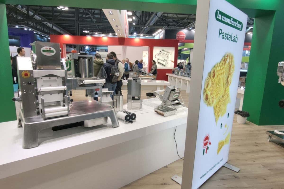 Imperia Monferrina è tradizione: ecco la macchina per creare una pasta ruvida