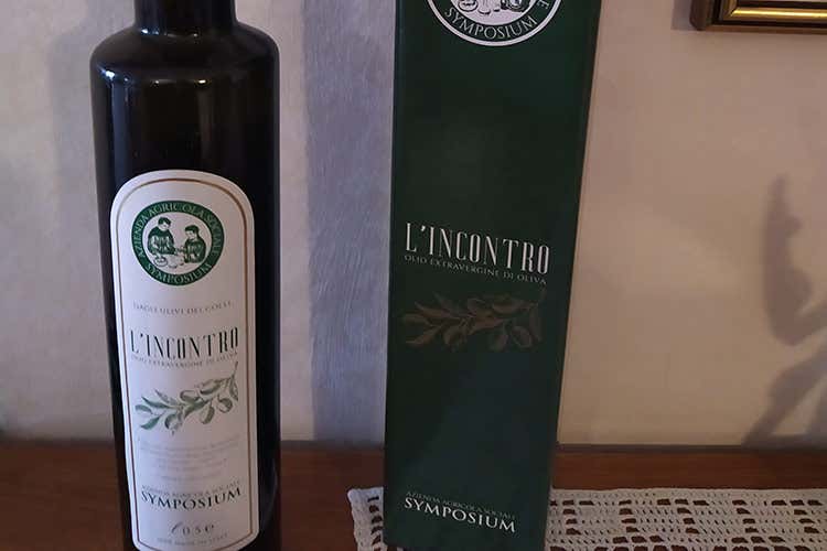 L'olio è nato all'interno dell'azienda agricola sociale Symposium L'olio è nato all'interno dell'azienda agricola sociale Symposium