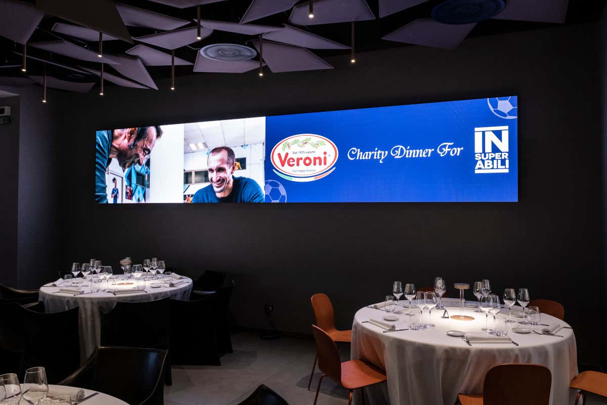 Giorgio Chiellini e Veroni Salumi insieme per i ragazzi disabili Giorgio Chiellini e Veroni Salumi insieme per i ragazzi disabili