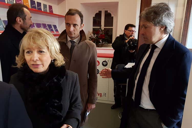Il governatore Massimiliano Fedriga alla presentazione dell'Infopoint (Con l&rsquo;Infopoint il Friuli si mette in mostra a Miramare)