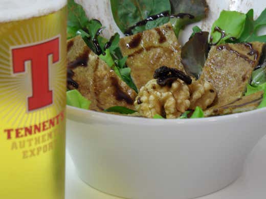 Insalatina con frittata alla cannella noci e aceto balsamico