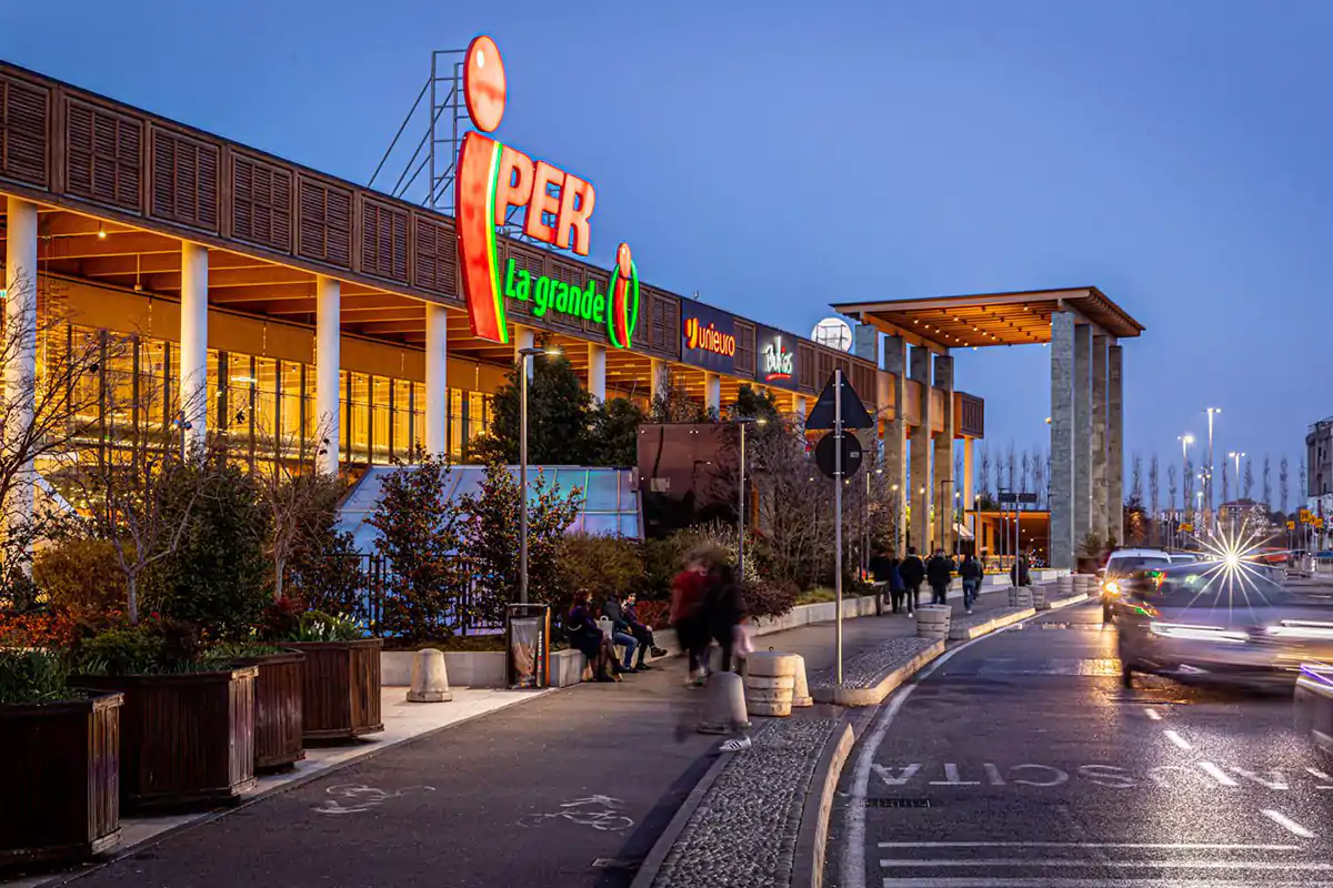 Il punto vendita Iper La grande I di Arese Carrelli sanificati in due secondi Spesa sicura da Iper La grande I