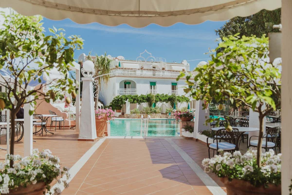 Dove soggiornare a Ischia? Quattro hotel per quattro modi diversi di vivere l'isola Dove soggiornare a Ischia? Quattro hotel per quattro modi diversi di vivere l'isola
