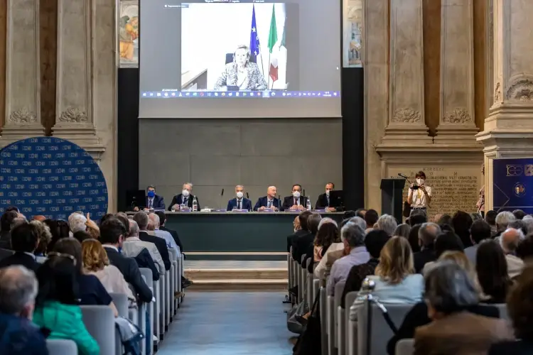 Un momento delle celebrazioni per i cento anni&nbsp; L'Istituto zooprofilattico sperimentale da un secolo difende salute e alimenti